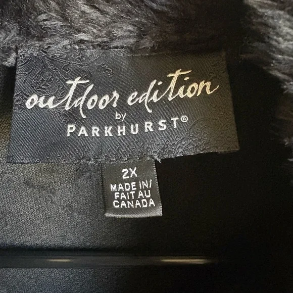 Parkhurst Black Faux Fur Vest - Picture 3 of 7
